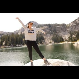 Meet your Posher, Caitlin